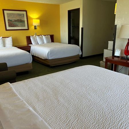 Days Inn By Wyndham Great Bend Εξωτερικό φωτογραφία