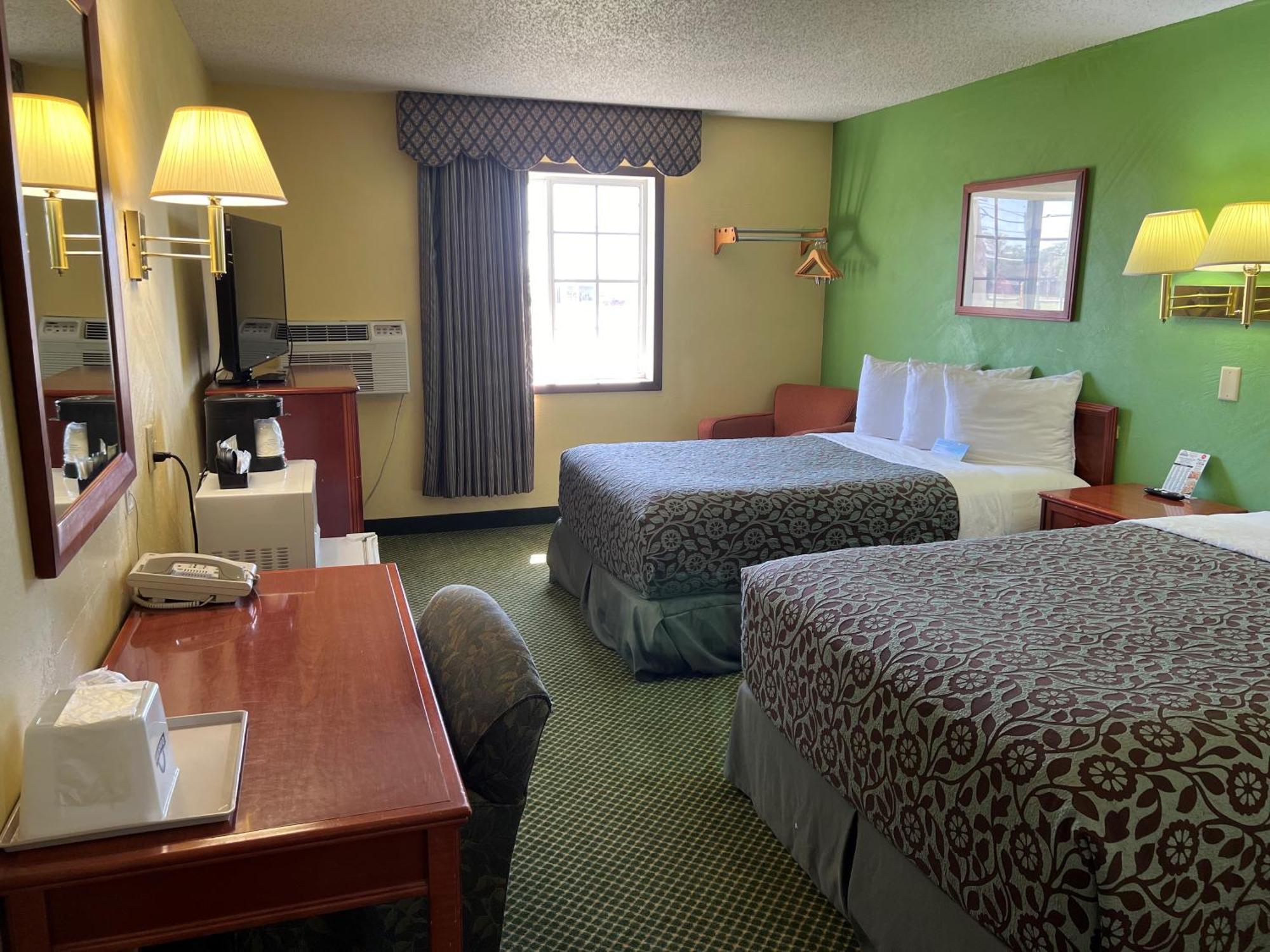 Days Inn By Wyndham Great Bend Εξωτερικό φωτογραφία